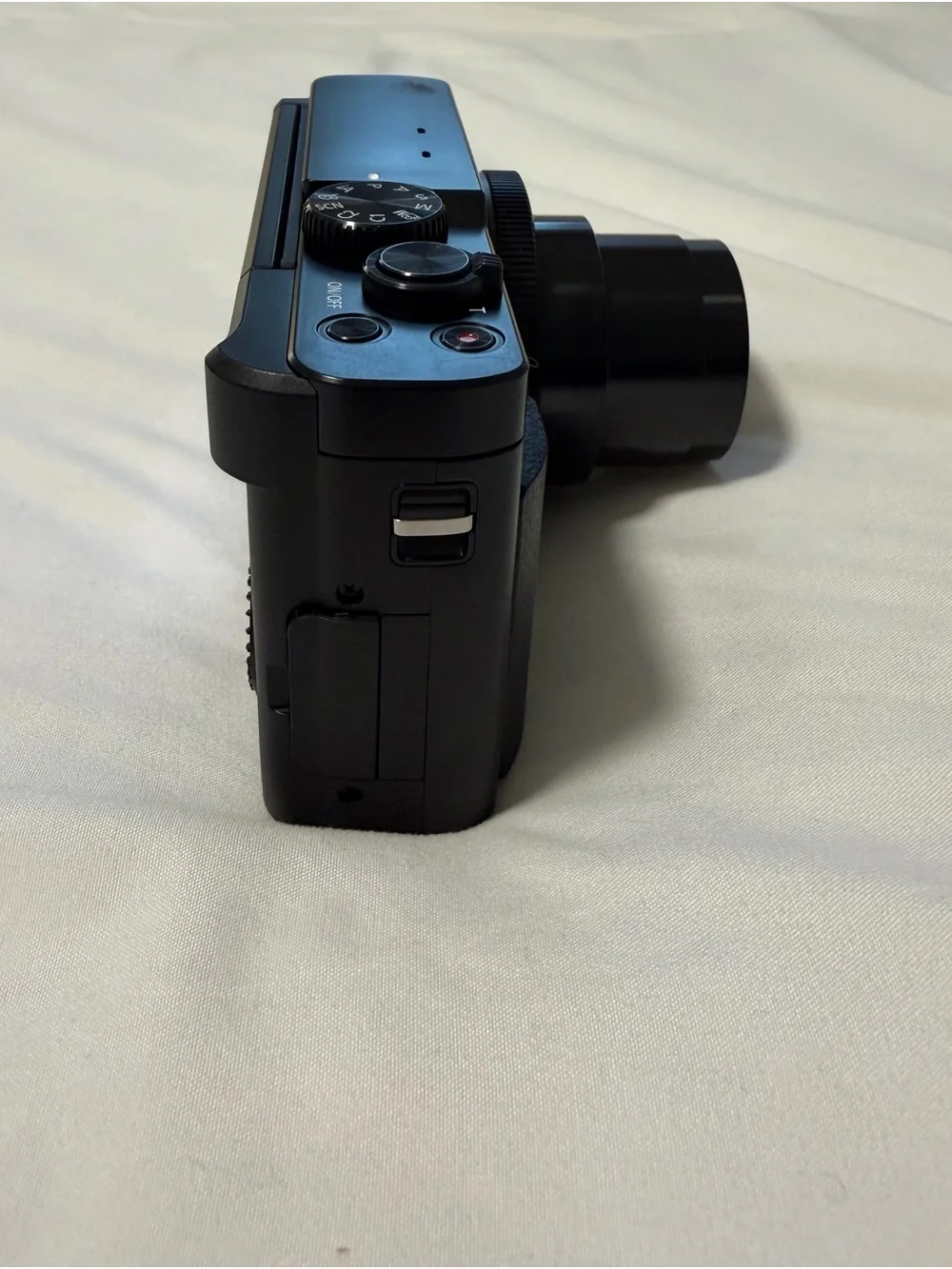 BRAND NEW. NOT USED. Panasonic Lumix Compact Digital Camera - Black